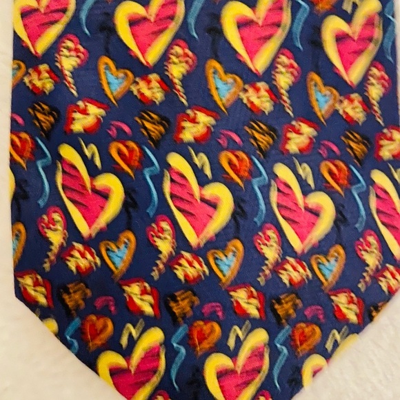 unknown Other - Tie Valentine Colorful Heart Pattern EUC